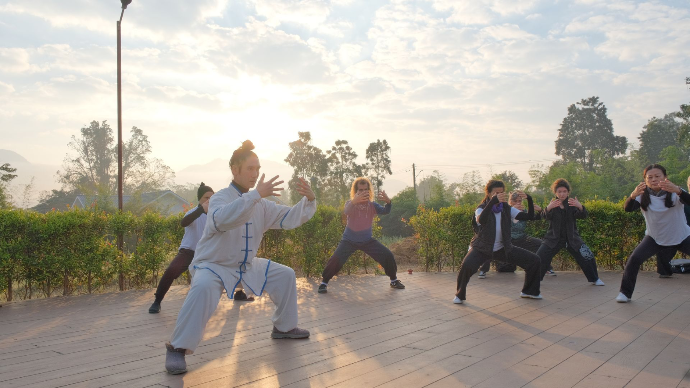 Shifu Zuan and students